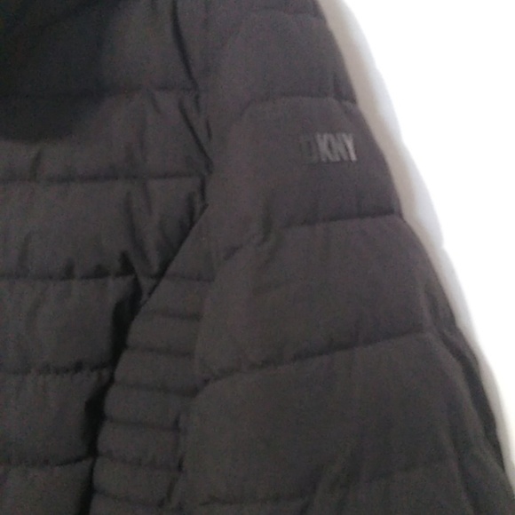 DKNY Quilted Black Puffer Jacket - Size XL - Picture 3 of 9